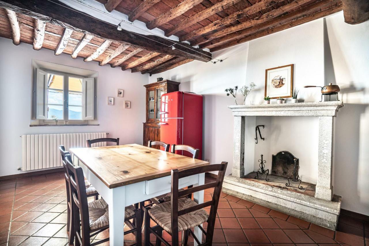 Accogliente Alloggio Con Vista E Piscina Lucca Exterior foto